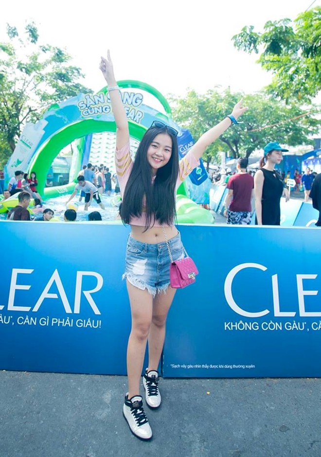 Chương trình truyền thông lần này của Clear sử dụng nhiều ngôi sao có tiếng trong giới trẻ Chương trình truyền thông lần này của Clear sử dụng nhiều ngôi sao có tiếng trong giới trẻ