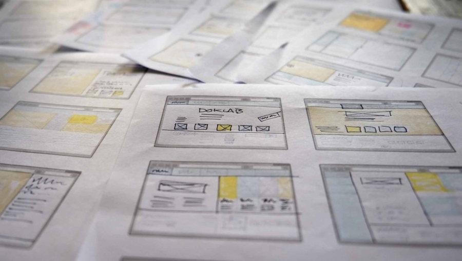 Thiết kế web layout bằng bút chì và giấy